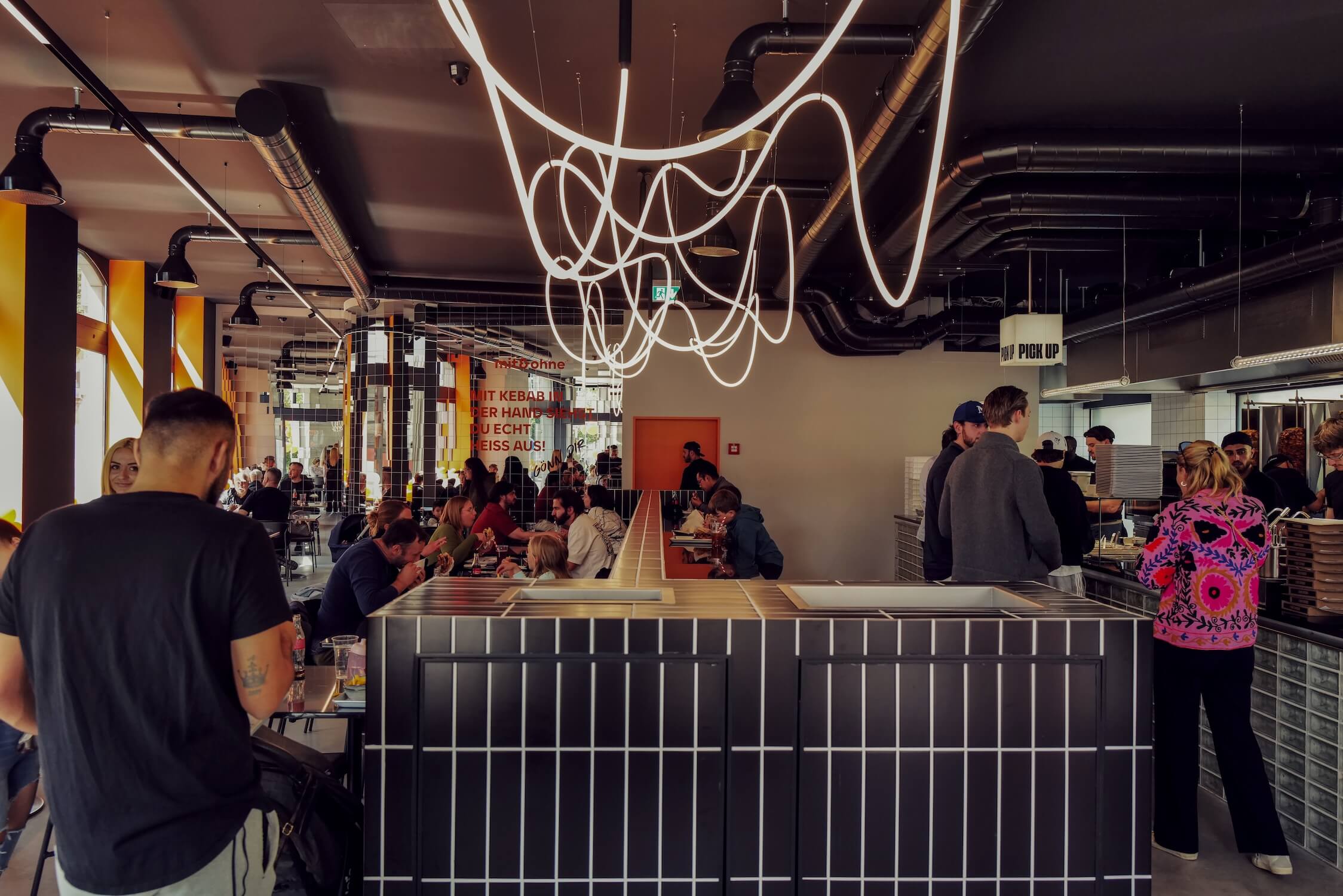 mit-ohne-locations-brutaler-kebab-in-z-rich-st-gallen-und-luzern